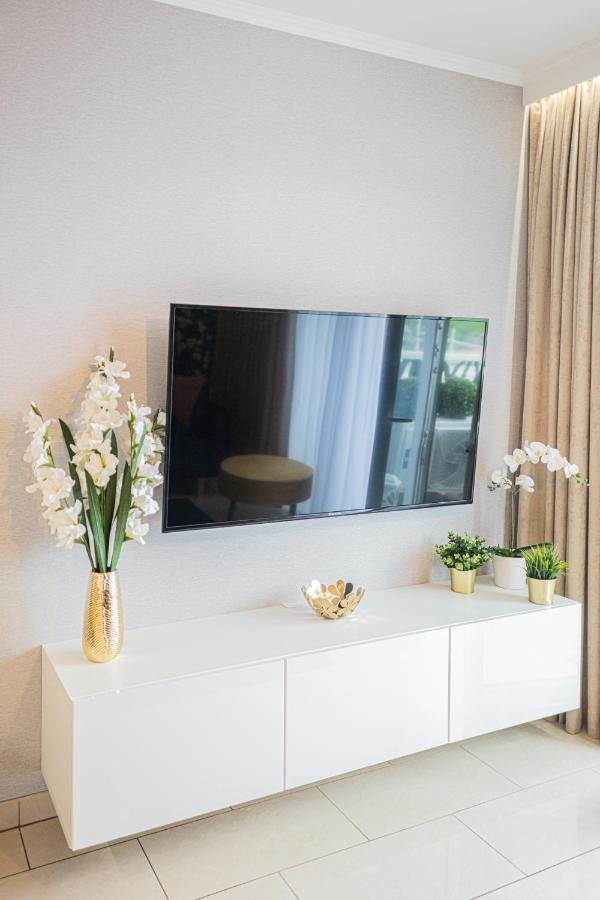 Apartament 55M2 - Darmowy Garaz - Klimatyzacja - Centrum - 24Na7 Wrocław Exteriör bild