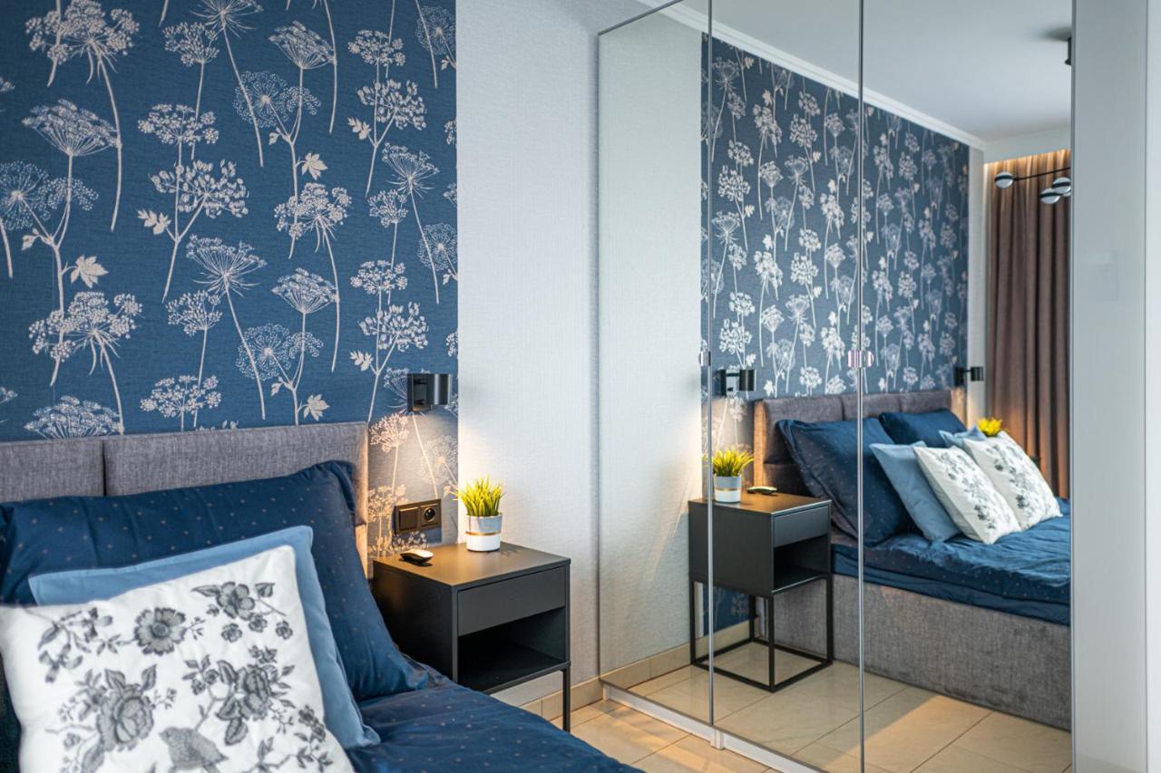 Apartament 55M2 - Darmowy Garaz - Klimatyzacja - Centrum - 24Na7 Wrocław Exteriör bild