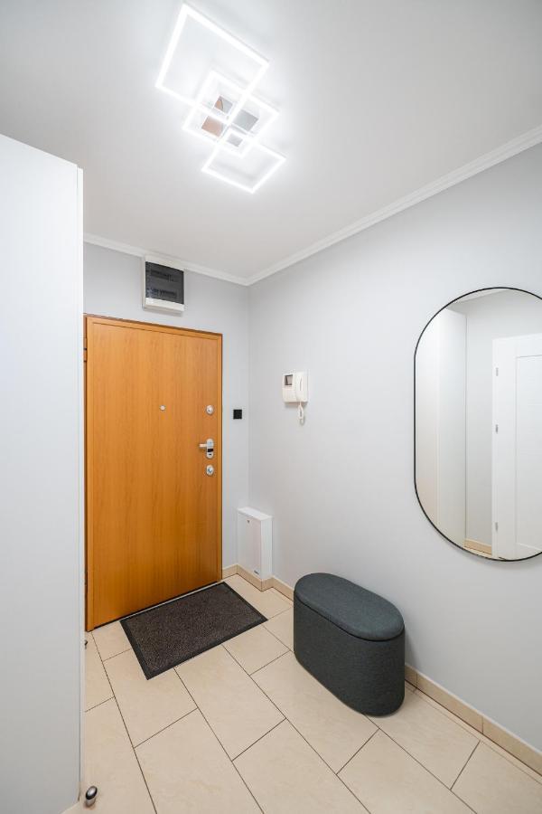 Apartament 55M2 - Darmowy Garaz - Klimatyzacja - Centrum - 24Na7 Wrocław Exteriör bild