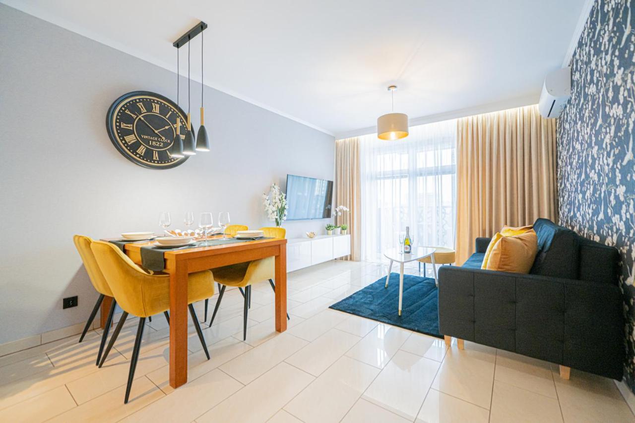 Apartament 55M2 - Darmowy Garaz - Klimatyzacja - Centrum - 24Na7 Wrocław Exteriör bild