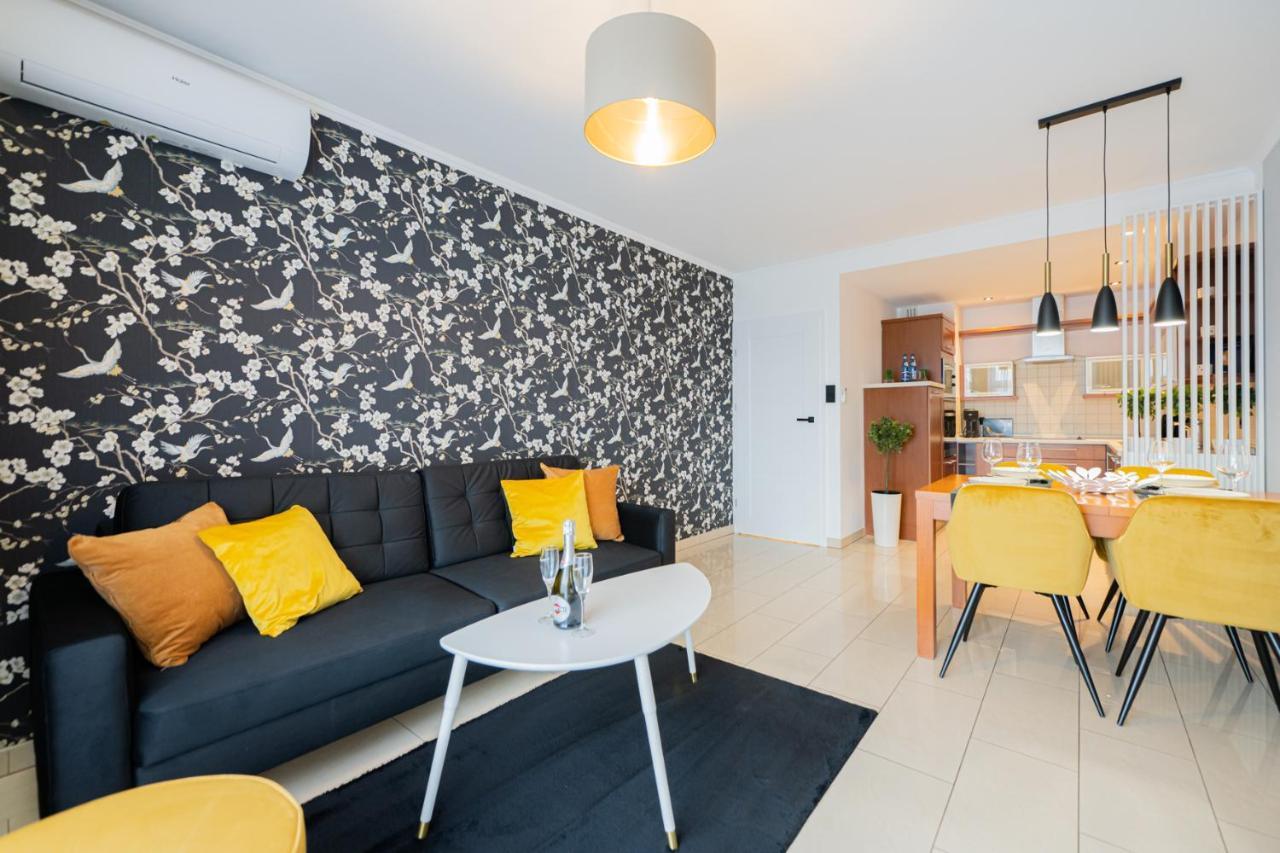 Apartament 55M2 - Darmowy Garaz - Klimatyzacja - Centrum - 24Na7 Wrocław Exteriör bild